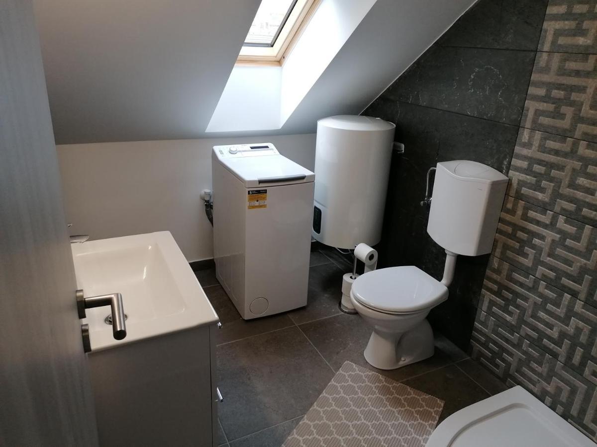 Mohacs Apartman Bagian luar foto