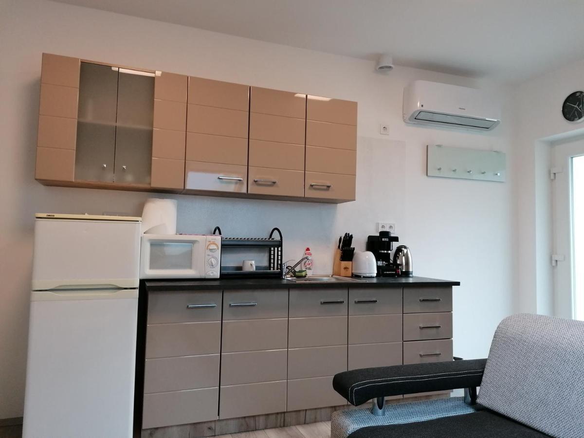 Mohacs Apartman Bagian luar foto