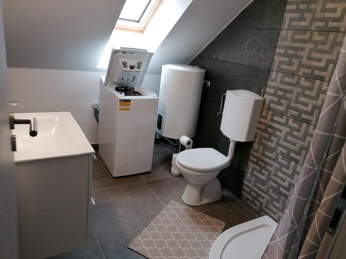 Mohacs Apartman Bagian luar foto