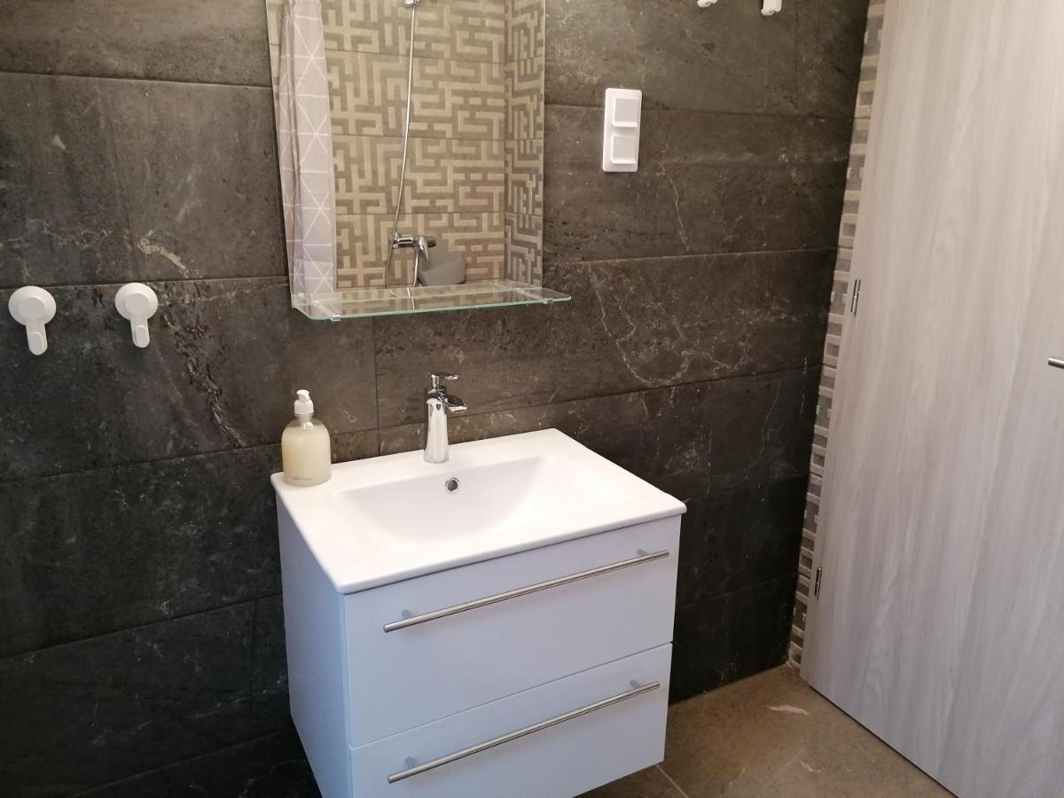 Mohacs Apartman Bagian luar foto