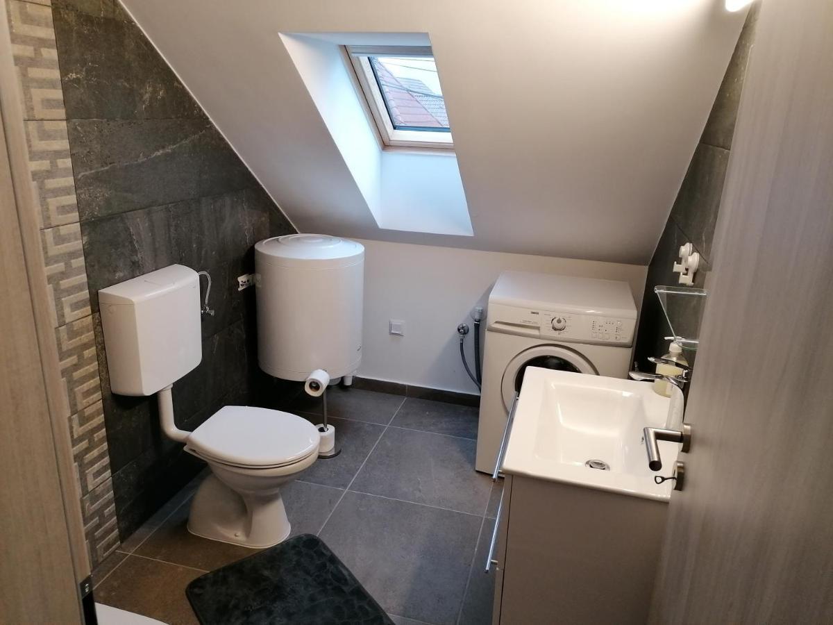 Mohacs Apartman Bagian luar foto