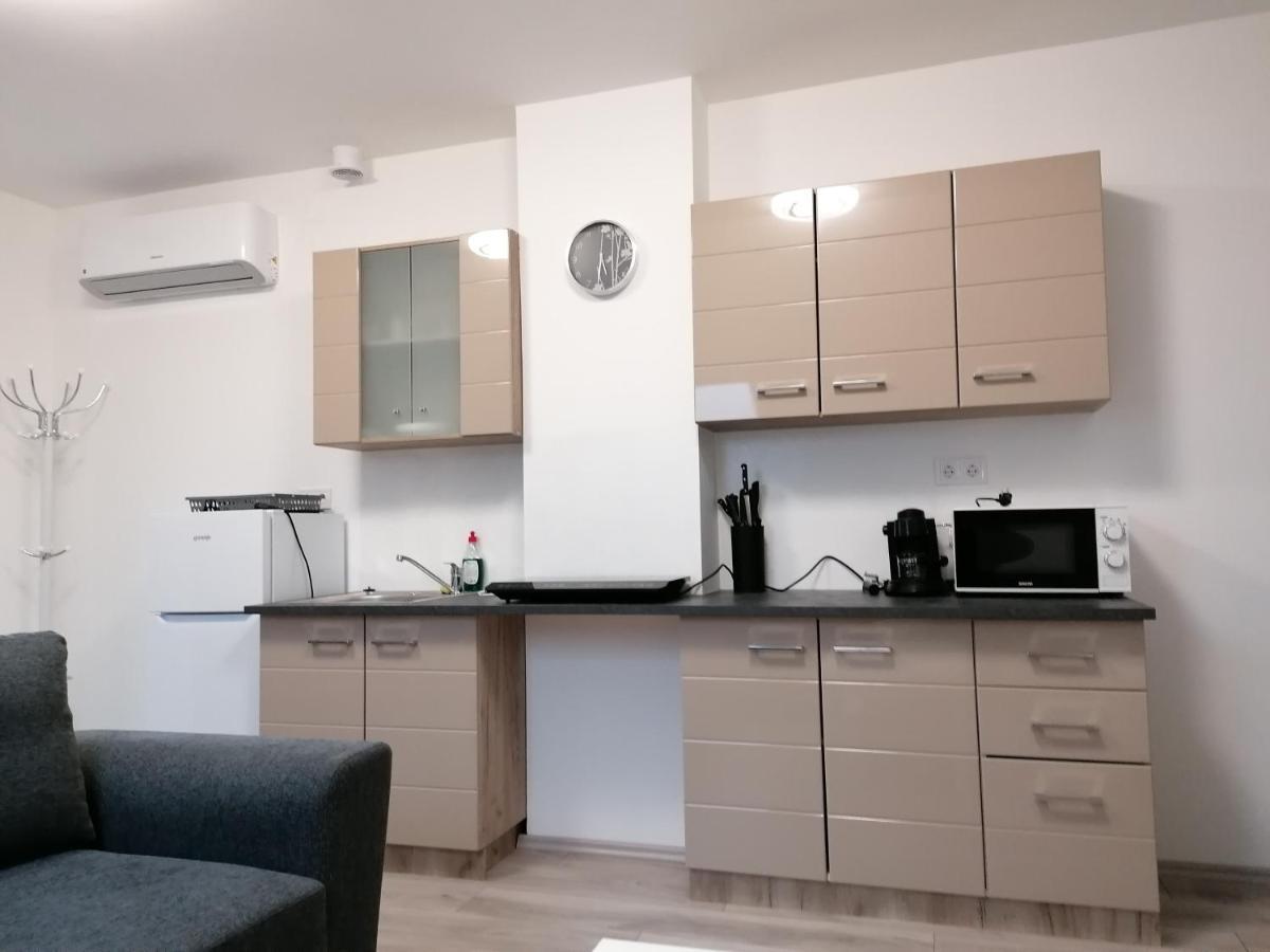 Mohacs Apartman Bagian luar foto